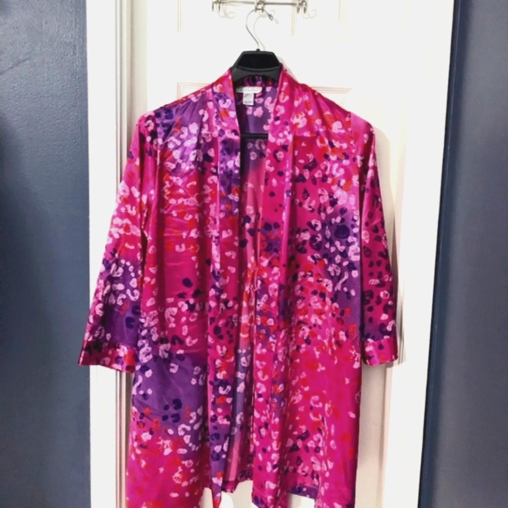 Pink Kimono Robe - Picture 2 of 3